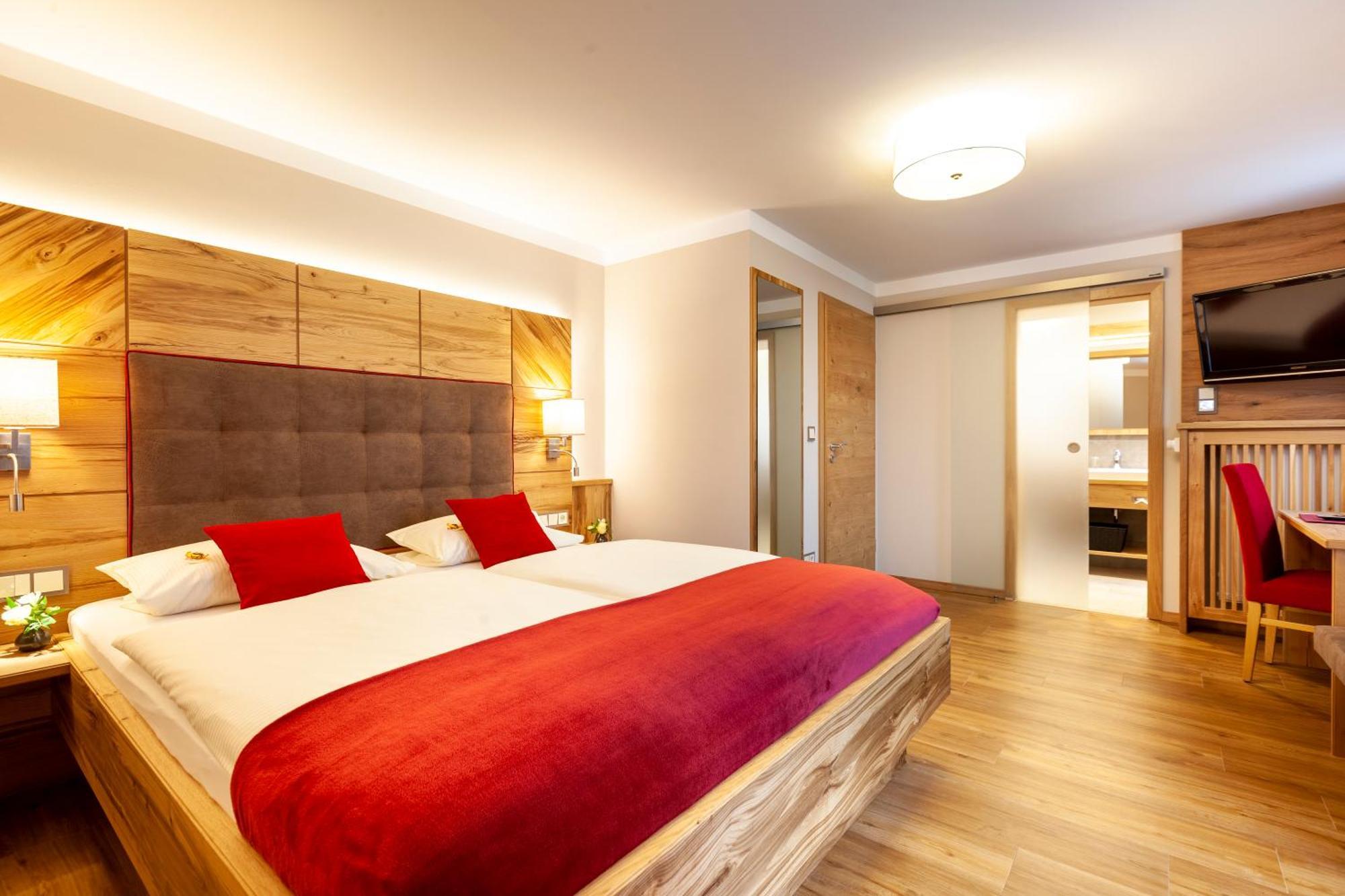 Genusshotel Hohenbogen Neukirchen beim Heiligen Blut Exterior photo