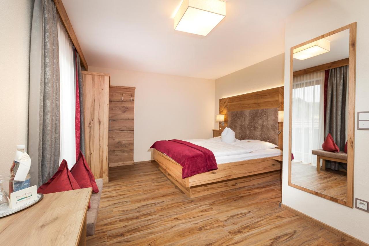 Genusshotel Hohenbogen Neukirchen beim Heiligen Blut Exterior photo